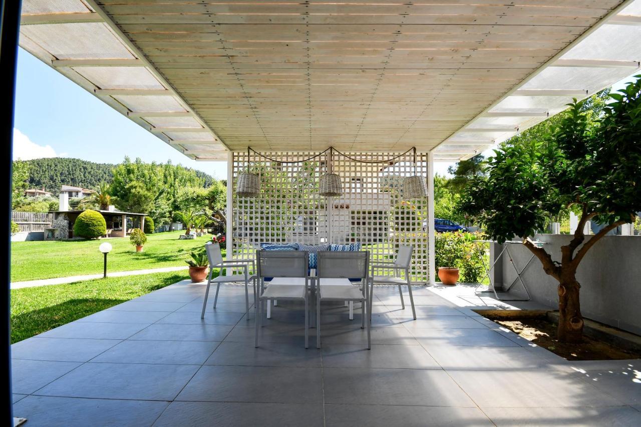 Zinozis Beach Apartments Vourvourou Exterior photo