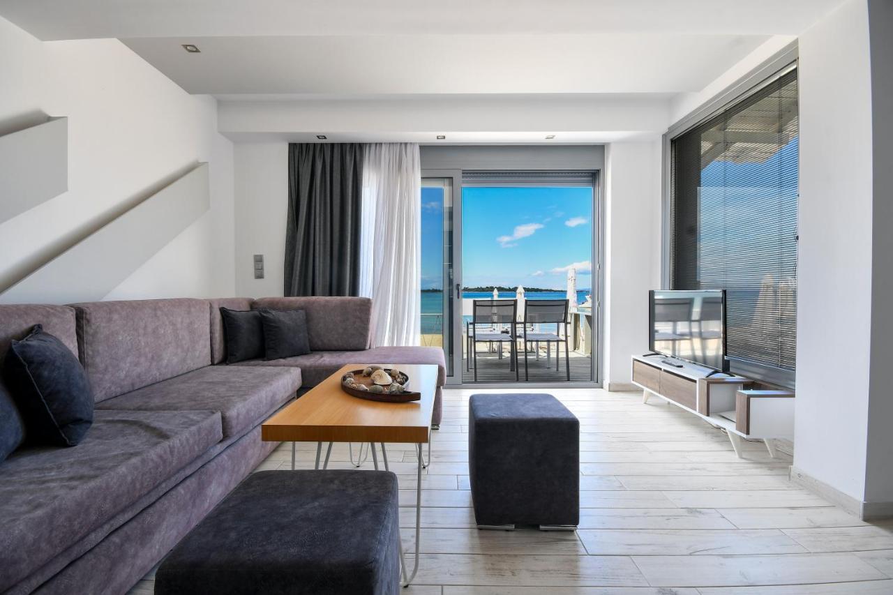 Zinozis Beach Apartments Vourvourou Exterior photo