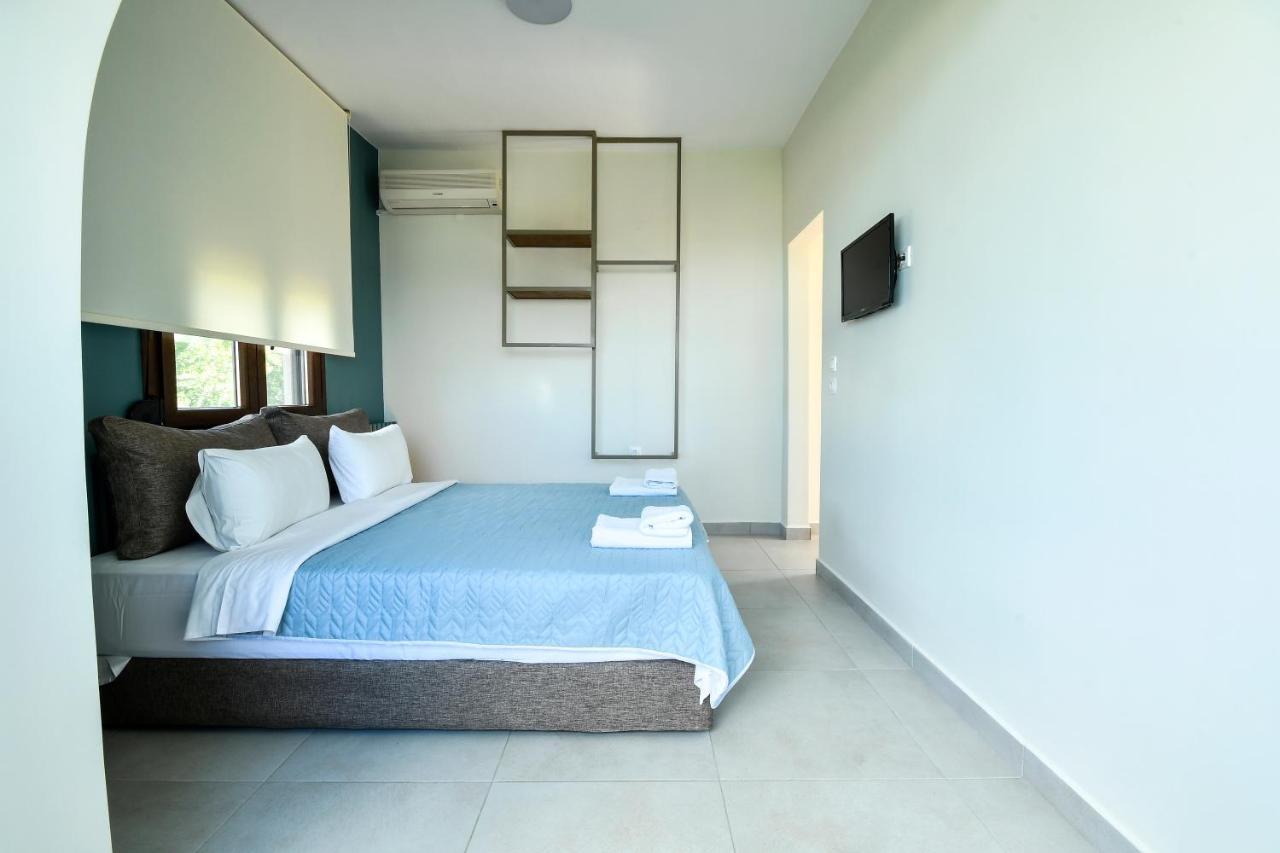 Zinozis Beach Apartments Vourvourou Exterior photo