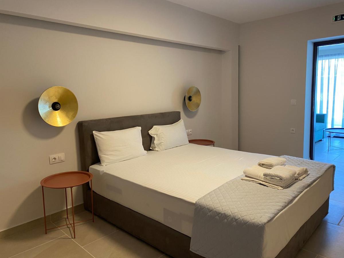 Zinozis Beach Apartments Vourvourou Exterior photo