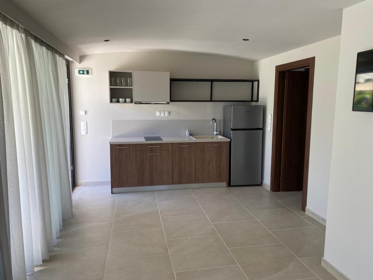 Zinozis Beach Apartments Vourvourou Exterior photo