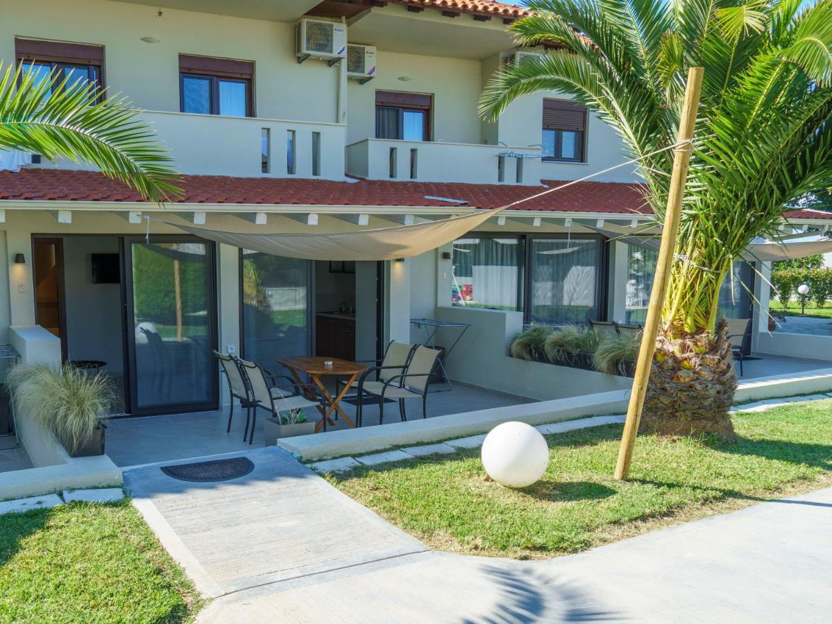 Zinozis Beach Apartments Vourvourou Exterior photo